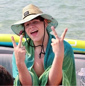 Meet your Posher, Robert